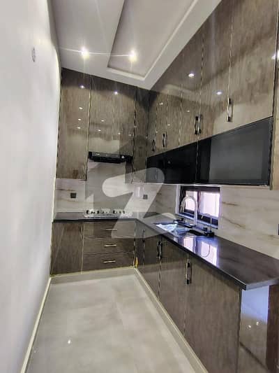 10 Marla Lower lock Upper portion Available For Rent in Lake city meadows