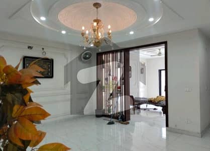 House Of 10 Marla For sale In Bahria Town - Sector E