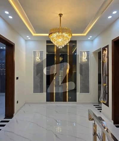 House Of 5 Marla Available For sale In Bahria Town - Sector C