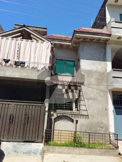 مروہ ٹاؤن اسلام آباد میں 4 کمروں کا 5 مرلہ مکان 1.5 کروڑ میں برائے فروخت۔