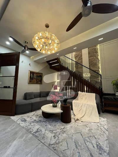 10 marla furnished house available for sale in bahria town lahore