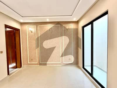 Investors Should sale This Prime Location House Located Ideally In Park View City