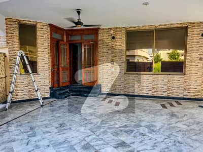 1 Kanal Ground Portion For Rent Prime Location Multi Garden B-17, Block B