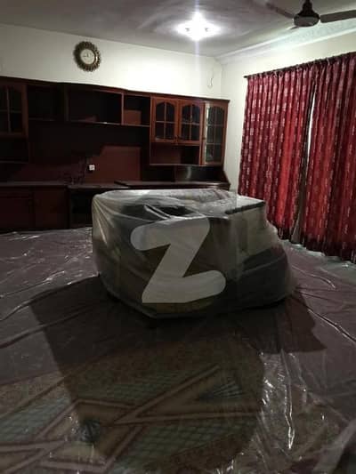 10 Marla Lower Chips Flooring 2 Bed Dd Tvl Store (No Garage)