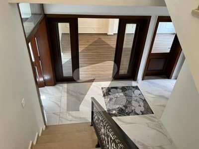 14 Marla beautiful design house hot location near Masjid, Park, School and Markets. Dem 6.25 Cr
