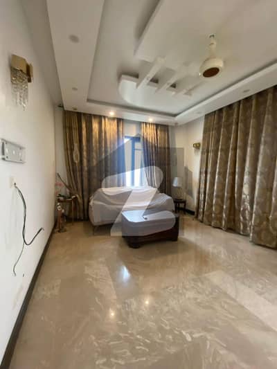 UPPER PROTION FOR RENT 500 YARDS IN PHASE 8