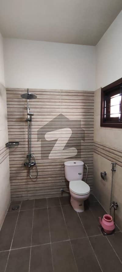 GROUND PORTION 3 BEDROOM 500 YARDS FOR RENT IN PHASE 8 FIRST BELT ZONE A