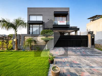 10 Marla Full Furnished 15kva Solar System Installed Acs Curtain Installed Prime Location