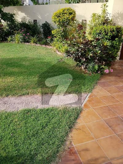 VERY WELL MAINTAINED BUNGALOW WITH BASEMENT FOR RENT IN PHASE 6