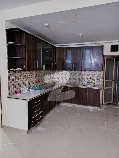 120 SQ yd 1unit Park Facing Available for Rent in Saima Arabian villas