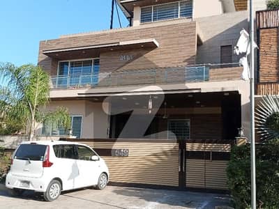 G,9/1- 14 MARLA BRAND NEW GROUND PORTION FOR RENT 3 BED 2 BATH DD TILE FLOOR BEST LOCATION NAYER TO PARK MOSQUE MARKET
