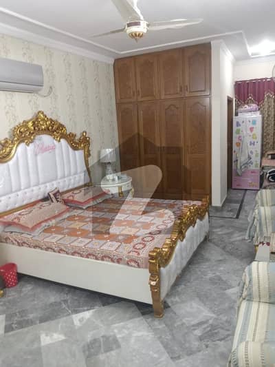 10 Marla Double Storey House Available For Rent