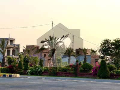 4 Kanal Farm House PLot available for sale In Arabian Form GT road Lahore on intallment