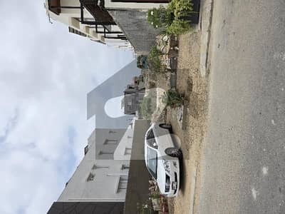 500 YARDS PLOT FOR SALE.
