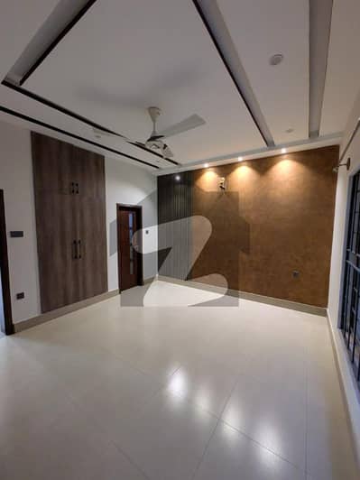 GULBERG RESIDENCIA 10m UPPER FLOOR FOR RENT