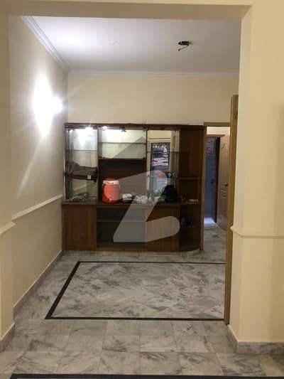 5 MARLA HOUSE AVAILABLE FOR SMALL FAMILY & 3 MONTH SECURITY, 1 MONTH ADVANCE, 1 MONTH COMMISSION