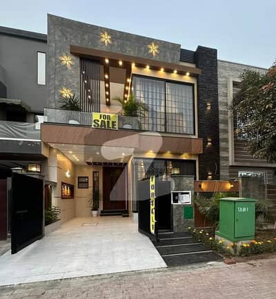 5 Marla Modern Solid Designer House For Sale In Jinnah Block