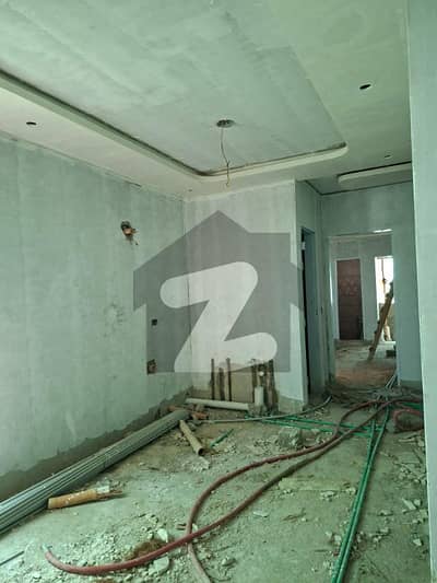 پی ای سی ایچ ایس جمشید ٹاؤن,کراچی میں 4 کمروں کا 9 مرلہ بالائی پورشن 5.25 کروڑ میں برائے فروخت۔