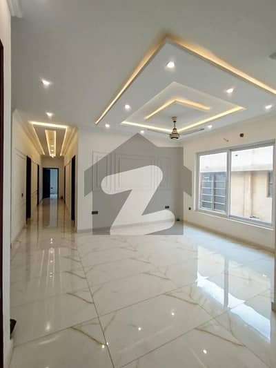 PROPER 2 UNITS BANGLOW UPER PORTION AVAILABLE FOR RENT