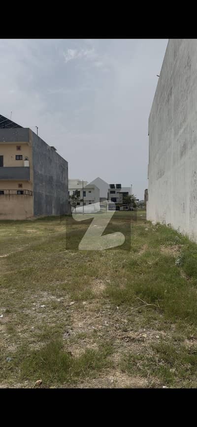 Plot for sale size 10 Marla Faisal town phase 1 block B