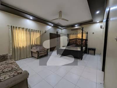 Defence 500 Yards Bungalow 3 Bedrooms Portion