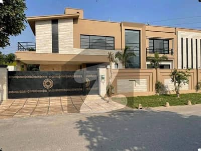 1 KANAL BUNGALOW IS AVAILABLE IN THE BEST BLOCK OF DHA PHASE 7 LAHORE | BRAND NEW