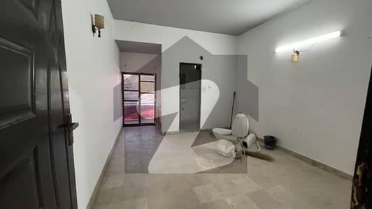 گلشنِ اقبال - بلاک 5 گلشنِ اقبال,گلشنِ اقبال ٹاؤن,کراچی میں 10 مرلہ Studio دفتر 1.8 لاکھ میں کرایہ پر دستیاب ہے۔