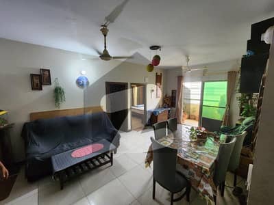 1650 Square Feet Flat For sale In Beautiful Sumaira Sky Tower