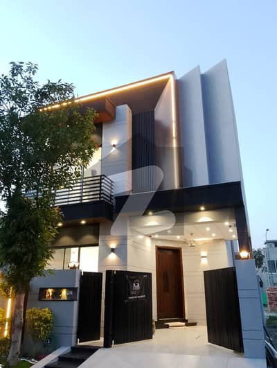 5 MARLA BUNGALOW IS AVAILABLE IN THE BEST BLOCK OF DHA 9 TOWN LAHORE | FURNISHED