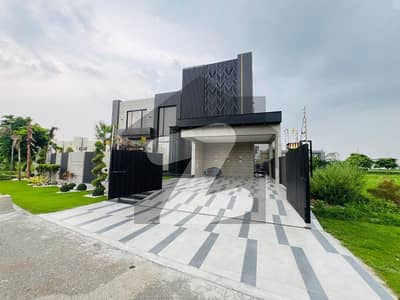 PHASE 6 1-KANAL BRAND NEW FULLY MAINTAINED BUNGALOW IS AVAILABLE FOR SALE.