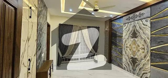 Upper Portion Of 10 Marla House Available For Rent In Bahria Town Lahore