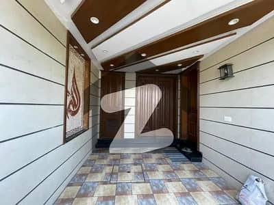 Upper Portion Of 10 Marla House Available For Rent In Bahria Town Lahore