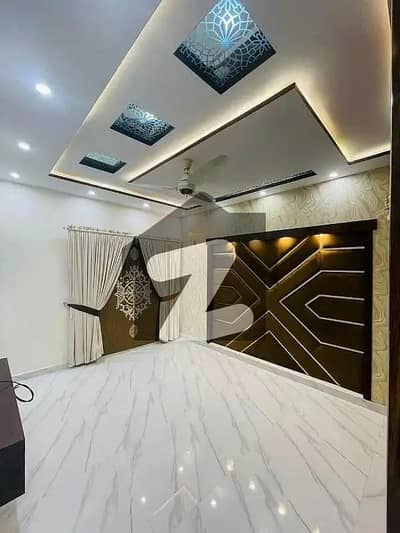 Upper Portion Of 10 Marla House Available For Rent In Bahria Town Lahore