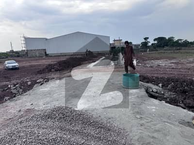 پارک روڈ اسلام آباد میں 10 کنال صنعتی زمین 60.0 کروڑ میں برائے فروخت۔