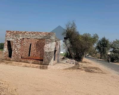 Ideal 5 Marla Residential Plot Available In Captain Town, Multan