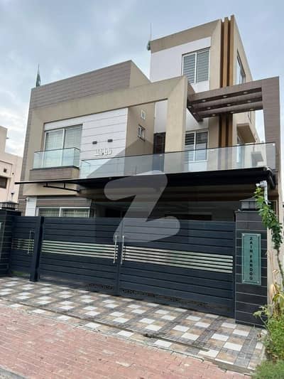 Premium 10 Marla House Is Available For sale In Lahore