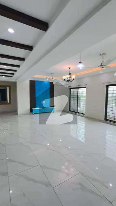 3 Floor Brand New 3 Bed Room Apartment Available For Sale in Askari 11 Lahore