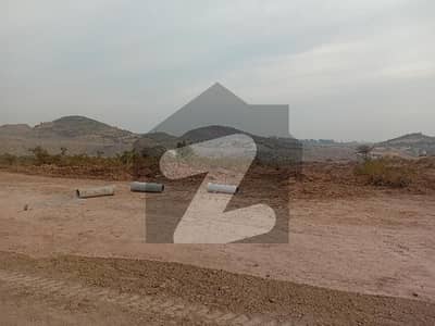 50X90 PLOT FOR SALE MARGALLA ROAD BACK