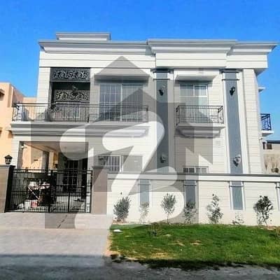 6 MARLA CORNER 50 FT ROAD DHA RAHBAR