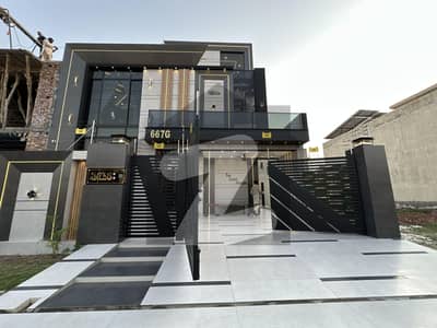 10 Marla Modern Luxury House For Sale
