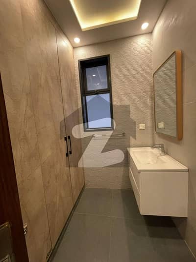 10 Marla House For Sale Ideal Location All Facilities Available