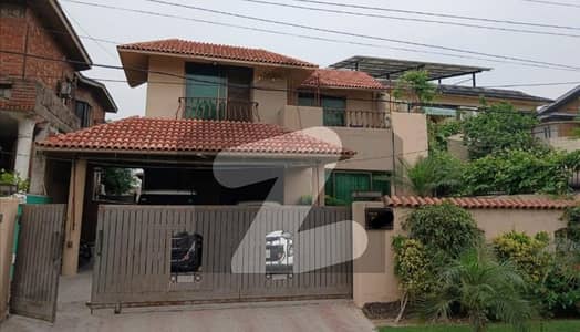 10 Marla Bungalow near Lums
