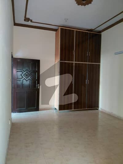 10 Marla Upper Portion For Rent(Railway Colony)