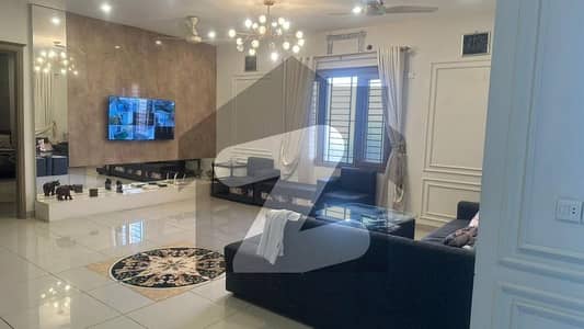 slightly use banglow for sale phase8 2+4 bedroom