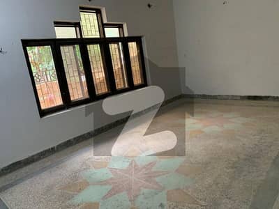 چکلالہ سکیم 3 چکلالہ سکیم,راولپنڈی میں 2 کمروں کا 5 مرلہ زیریں پورشن 32.0 ہزار میں کرایہ پر دستیاب ہے۔