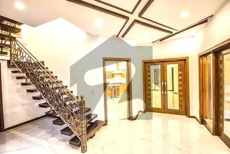 Separate Gate Upper Portion For Rent At Hot Location Near Masjid Park Commercial