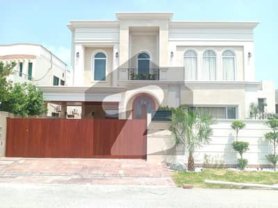 Enternce Saprate Upper Portion For Rent at SUper Hot LOcation Near Raya Fair ways