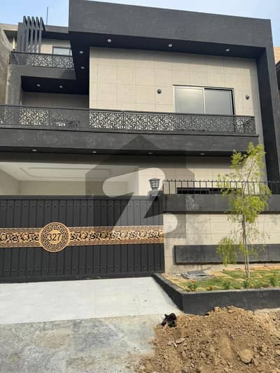 B17 House For sale 7 marla