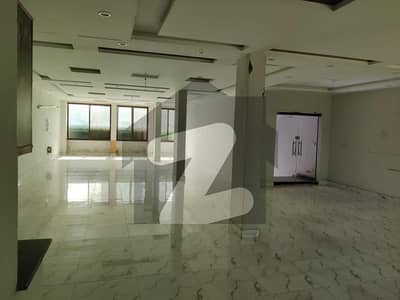 8 Marla First Floor Office Hall For Rent.
