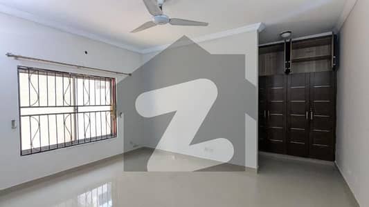 FOR SALE 40*80 Renovated Double Unit House With Margalla View G_9/4